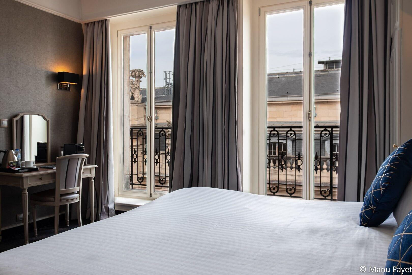 Grand Hotel De La Reine - Place Stanislas Nancy Exterior photo