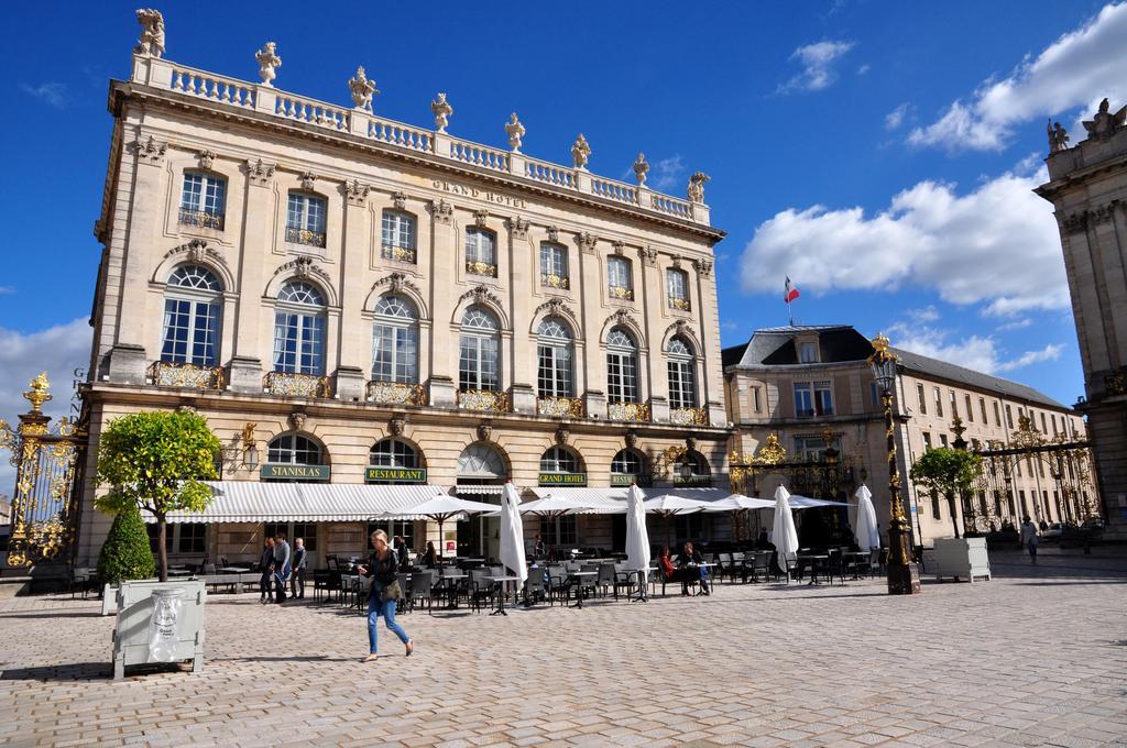 Grand Hotel De La Reine - Place Stanislas Nancy Exterior photo